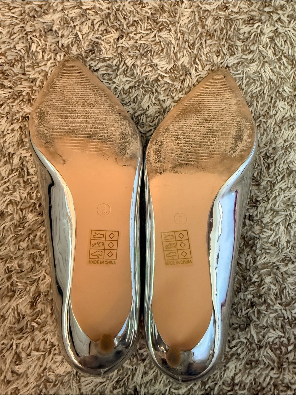EUC! Silver Pumps Size 9 - Picture 5 of 6